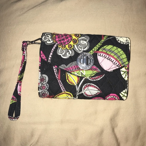 Vera Bradley Handbags - Vera Bradley wristlet